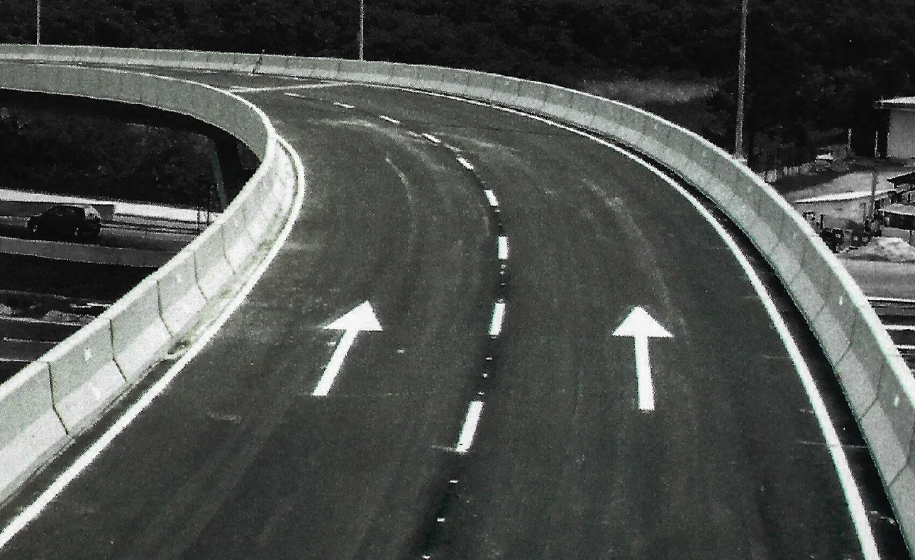Viaduto em operação projetado pela Projeth Estruturas.