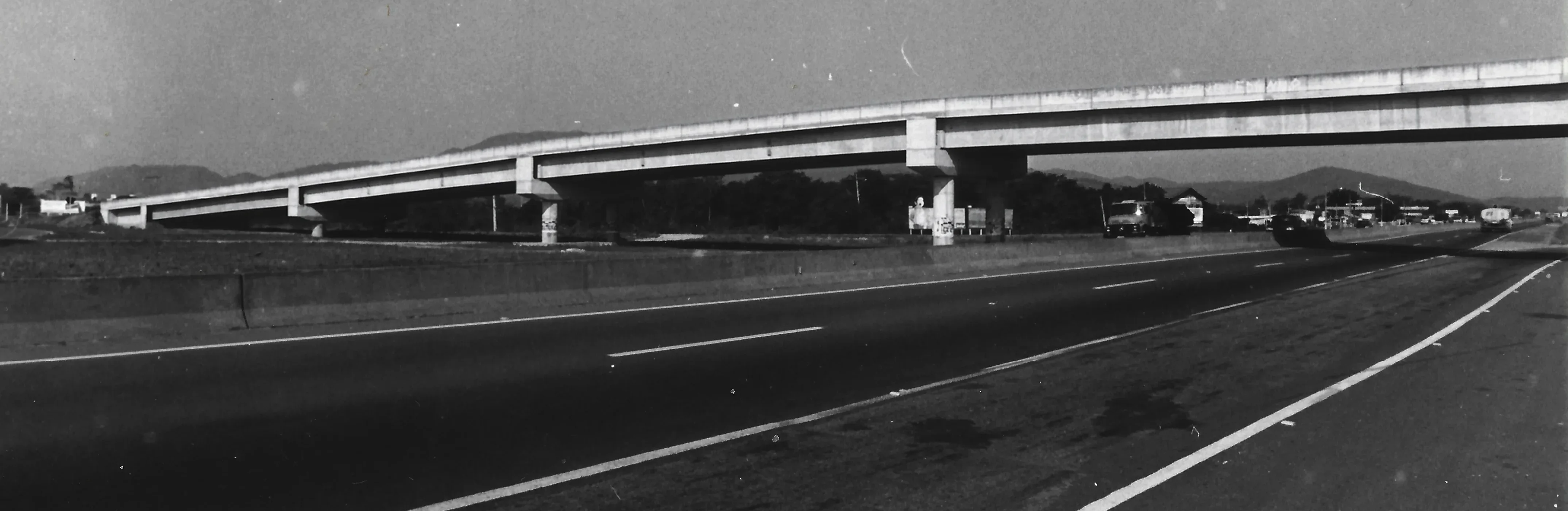 Viaduto da BR-101 projetado pela Projeth Estruturas.